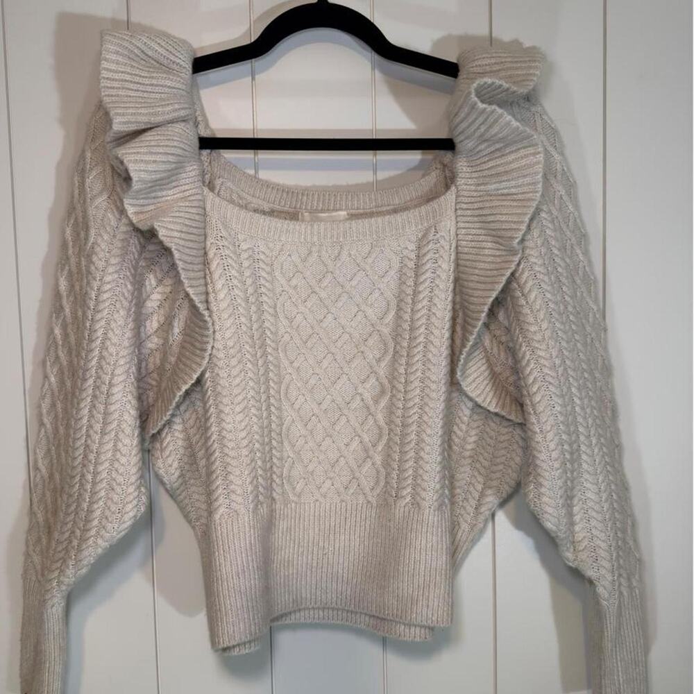 Cream hm sweater with ruffle